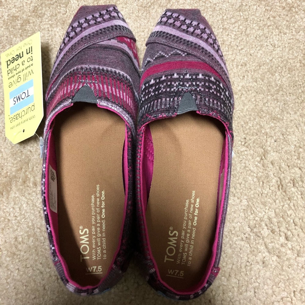 TOMS shoes